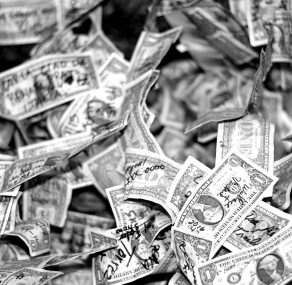 olga-delawrence-386839-unsplash-blackwhite olga-delawrence-386839-unsplash-blackwhite